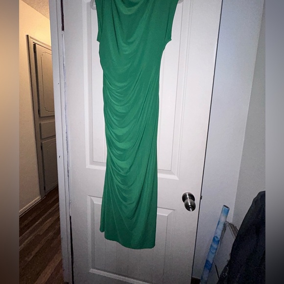 Premier amour Green maxi Christmas Holiday party  Dress Size 6 club party NWOT 5 - Picture 5 of 9